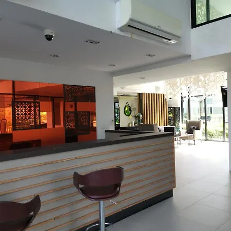 4 Floor - Centrio Condominium In Phuket Town Exterior photo